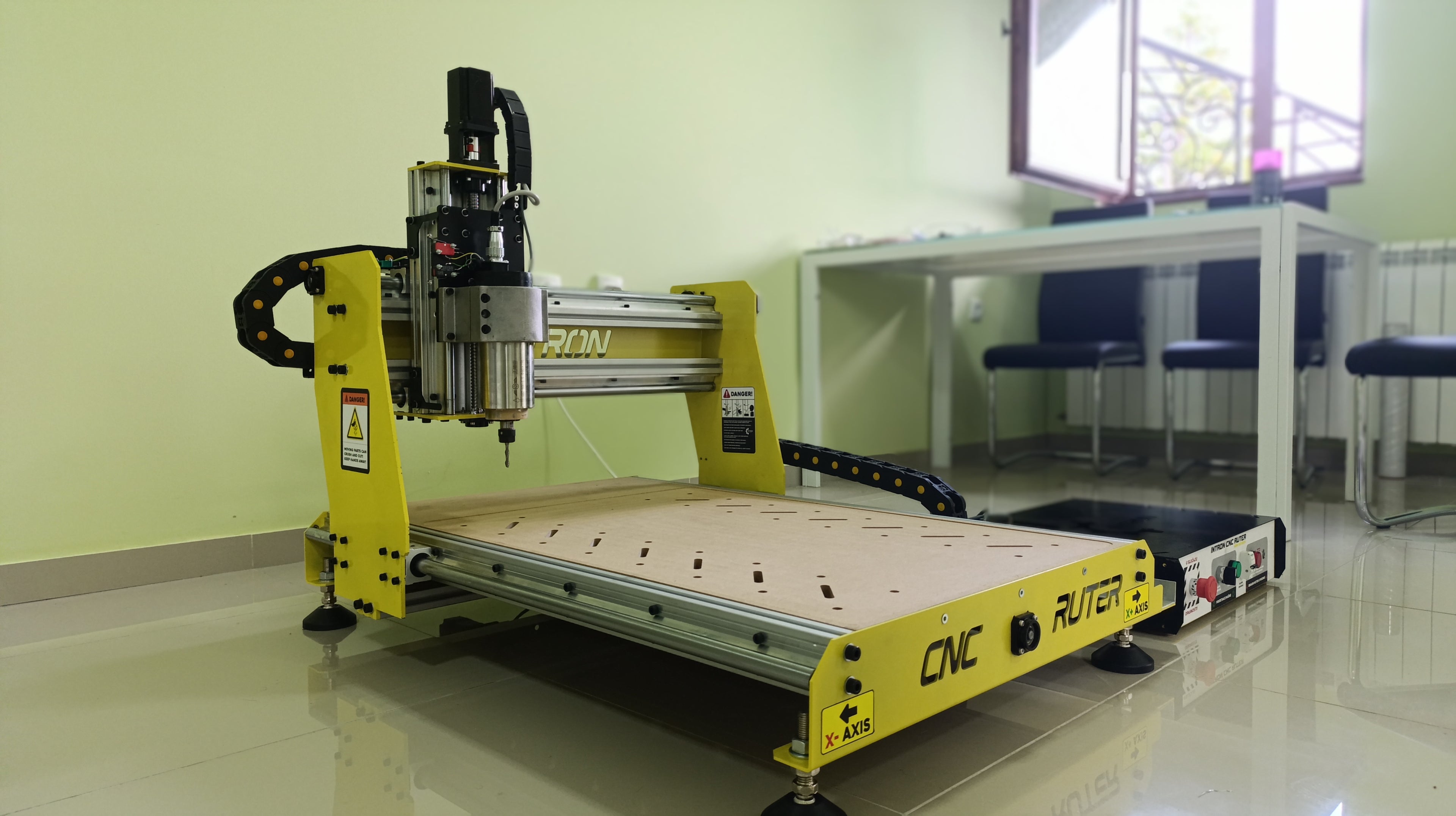 CNC ruter INTRON mini